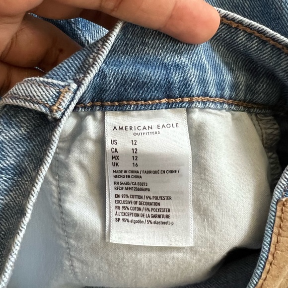 SOLD American Eagle Outfitters High Rise Denim 90s Style Mom Shorts - Picture 6 of 6